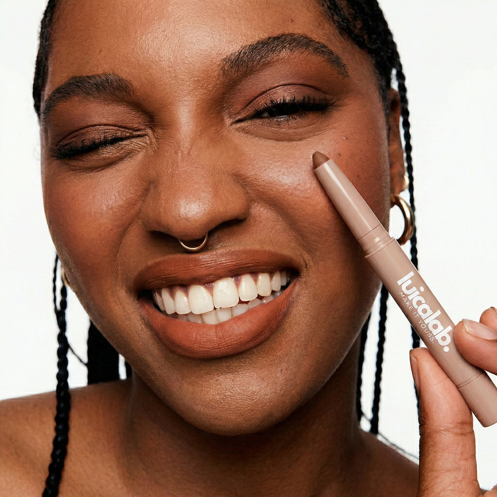06. Shes tanned - Lip liner